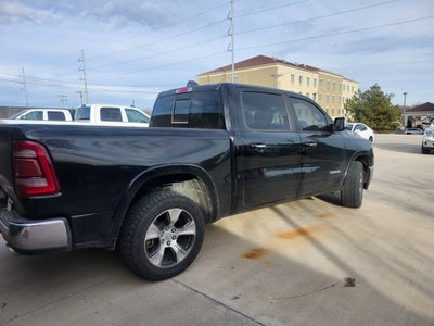 2022 RAM 1500 Laramie Crew Cab 4x4 5'7' Box