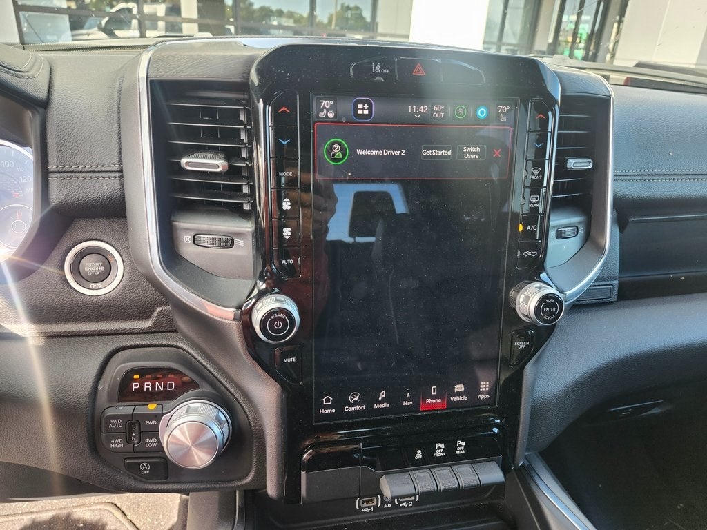 2025 RAM 1500 Laramie Crew Cab 4x4 5'7' Box