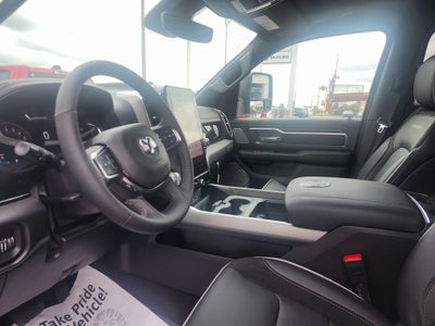 2025 RAM Ram 1500 RAM 1500 LARAMIE CREW CAB 4X4 5'7' BOX