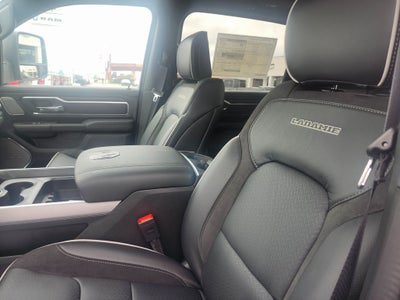 2025 RAM Ram 1500 RAM 1500 LARAMIE CREW CAB 4X4 5'7' BOX