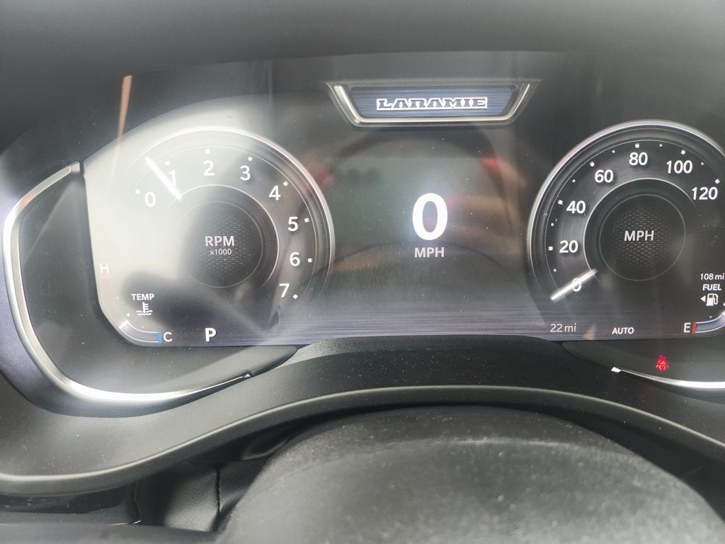 2025 RAM Ram 1500 RAM 1500 LARAMIE CREW CAB 4X4 5'7' BOX