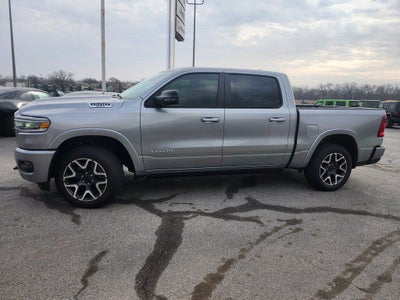 2025 RAM Ram 1500 RAM 1500 LARAMIE CREW CAB 4X4 5'7' BOX