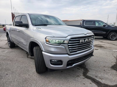 2025 RAM Ram 1500 RAM 1500 LARAMIE CREW CAB 4X4 5'7' BOX