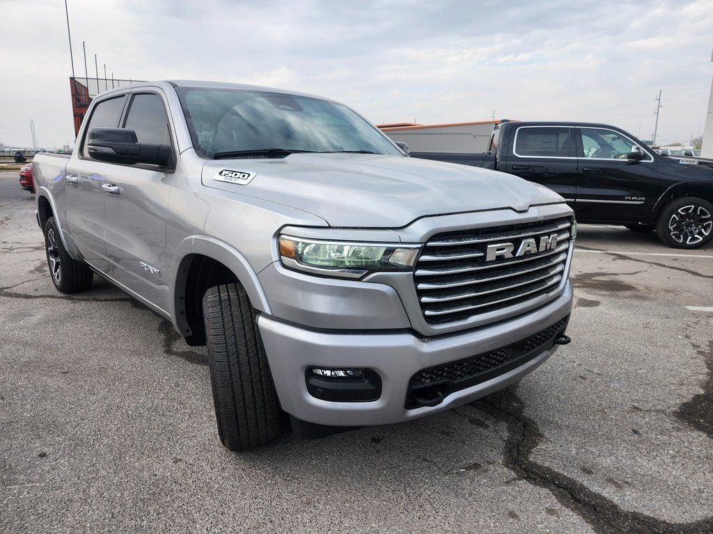 2025 RAM Ram 1500 RAM 1500 LARAMIE CREW CAB 4X4 5'7' BOX
