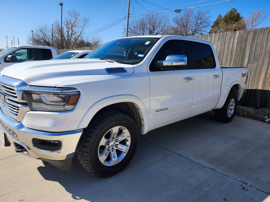 2022 RAM 1500 Laramie Crew Cab 4x4 5'7' Box