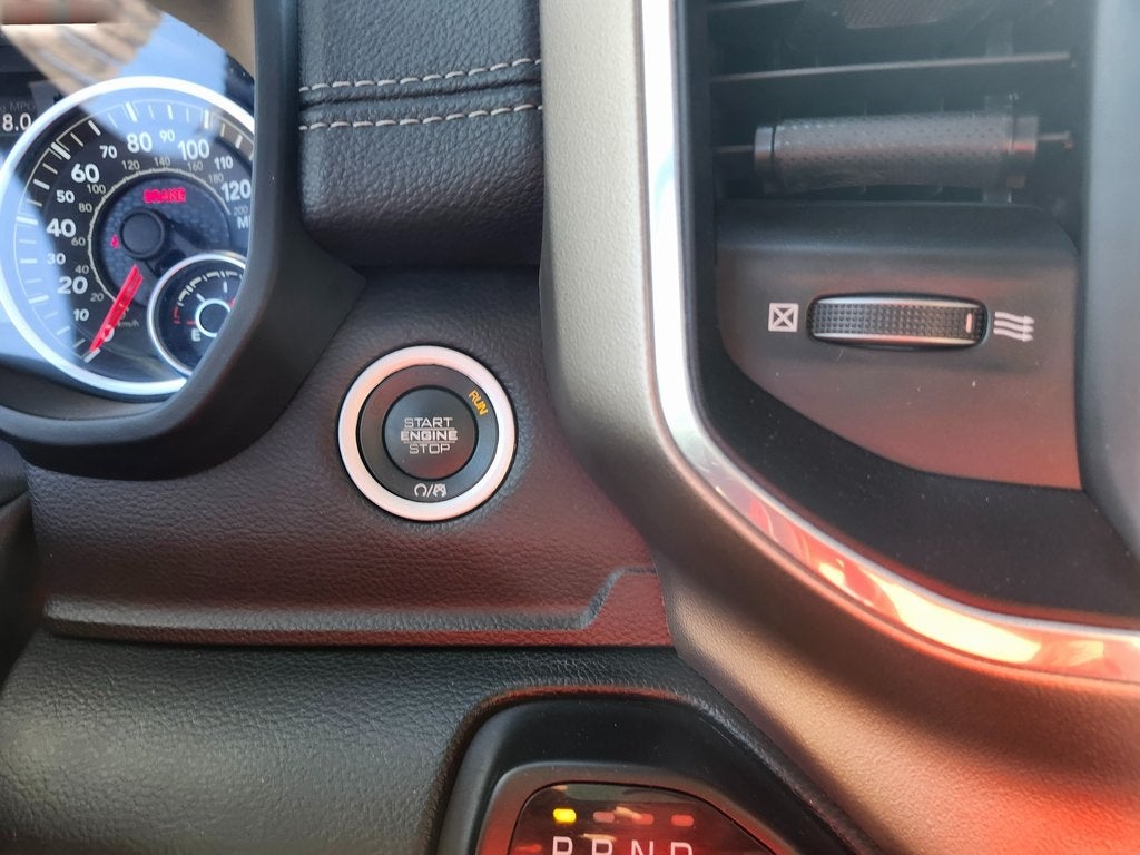 2022 RAM 1500 Laramie Crew Cab 4x4 5'7' Box