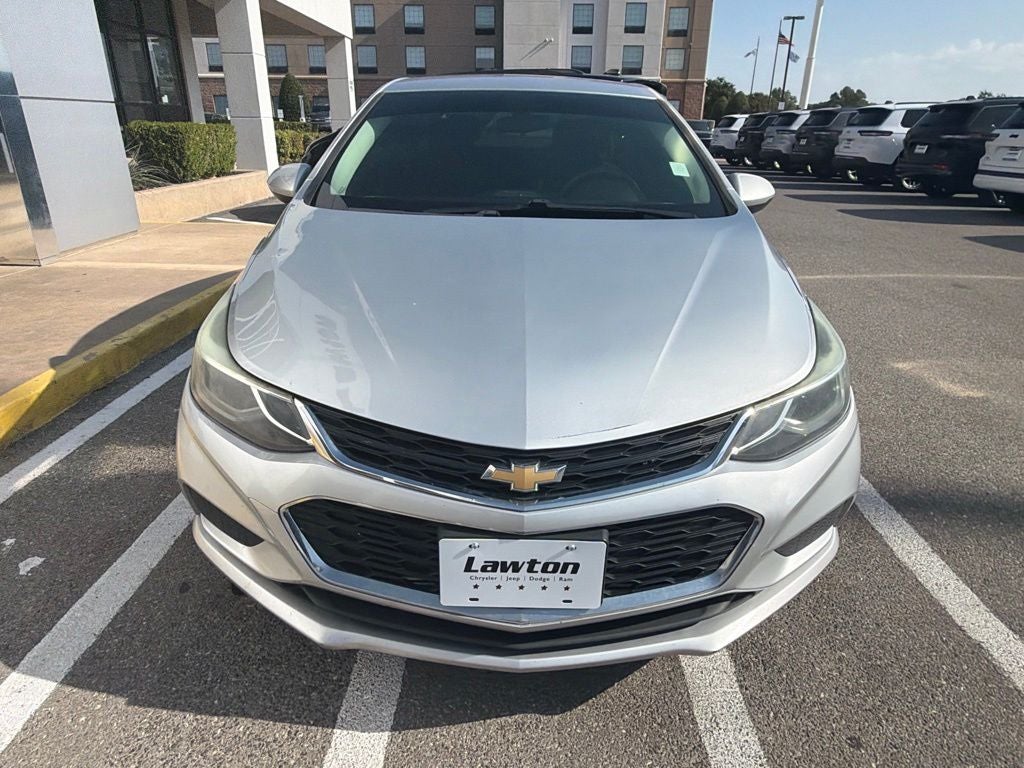 Used 2018 Chevrolet Cruze LT with VIN 1G1BE5SM1J7147517 for sale in Lawton, OK