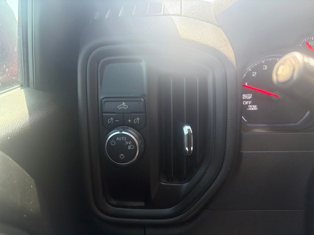 2024 Chevrolet Silverado 1500 2WD Crew Cab Short Bed Custom