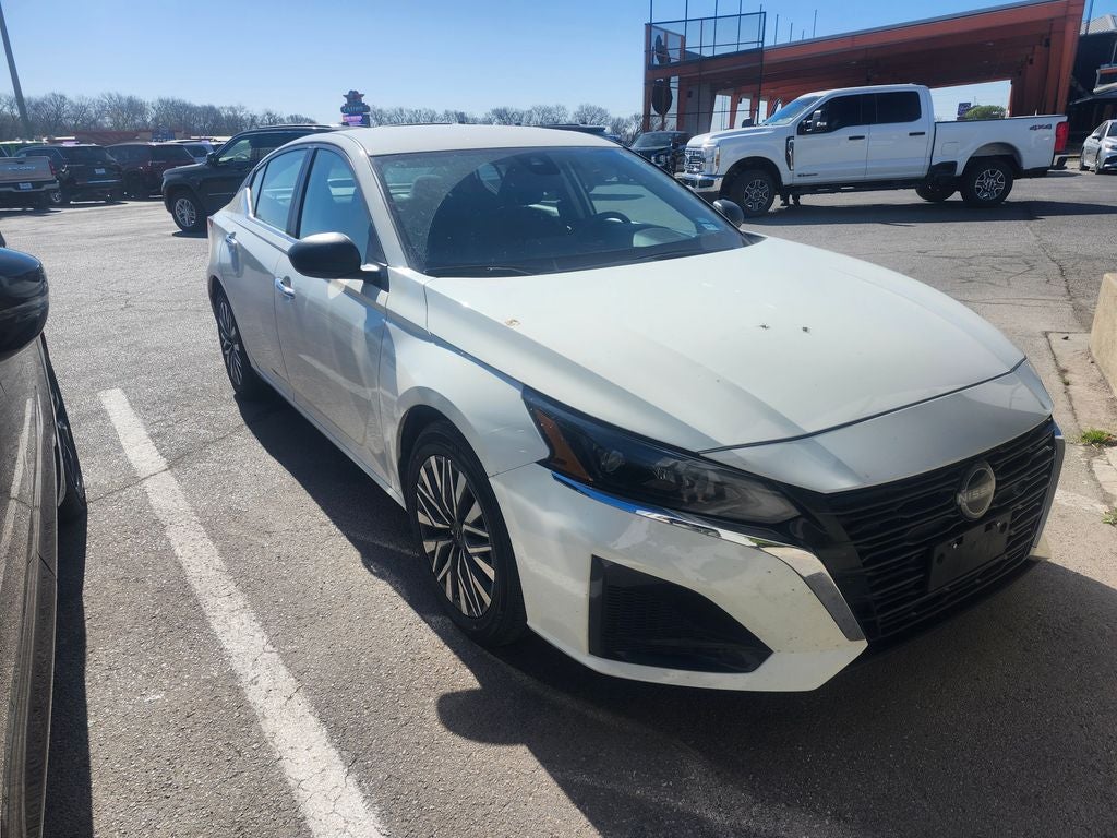 2025 Nissan Altima SV FWD