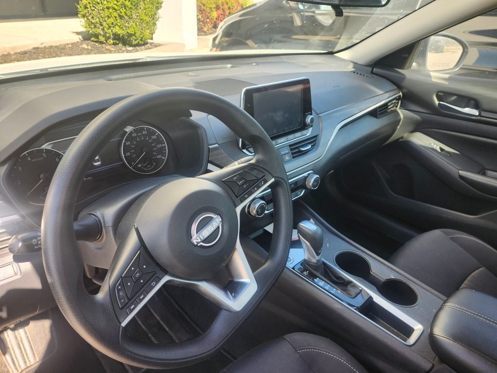 2025 Nissan Altima SV FWD