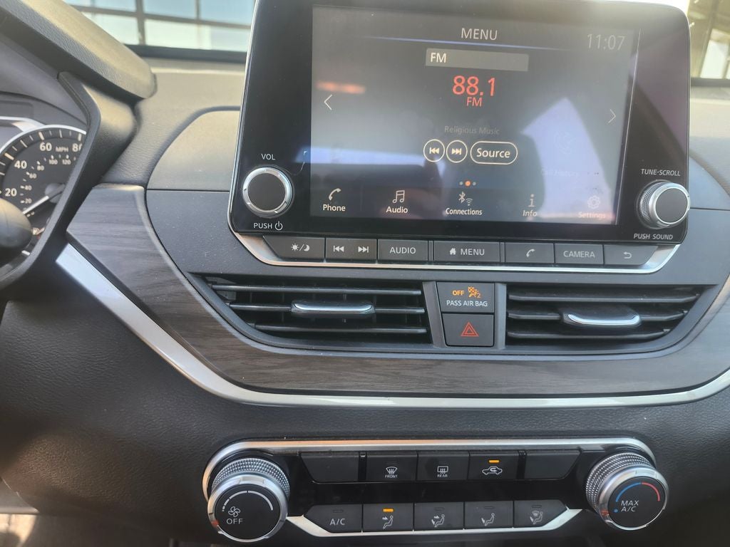 2025 Nissan Altima SV FWD