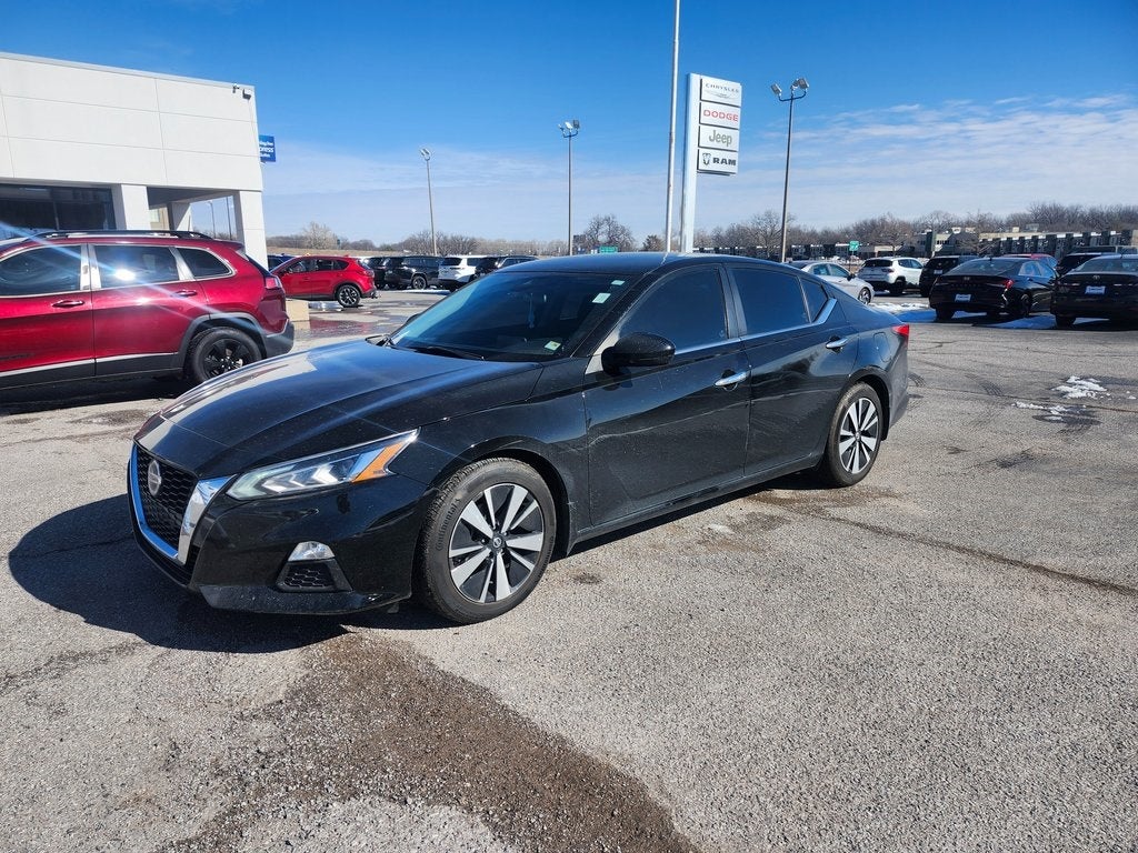 2022 Nissan Altima SV FWD