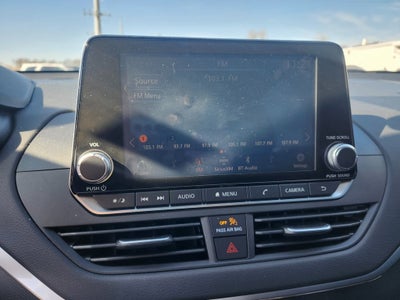 2022 Nissan Altima SV FWD