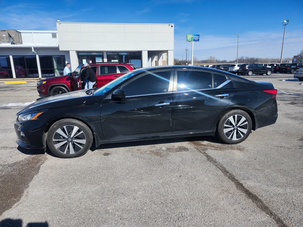 2022 Nissan Altima SV FWD