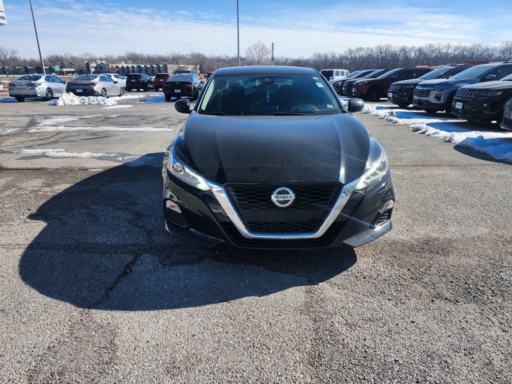 2022 Nissan Altima SV FWD