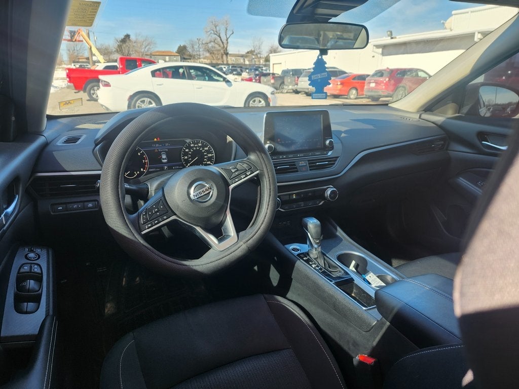 2022 Nissan Altima SV FWD