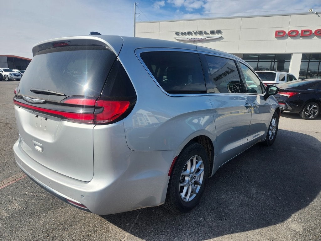 2024 Chrysler Pacifica Touring L