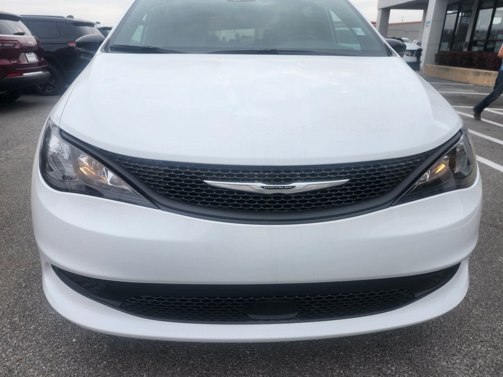 2026 Chrysler Voyager VOYAGER LX