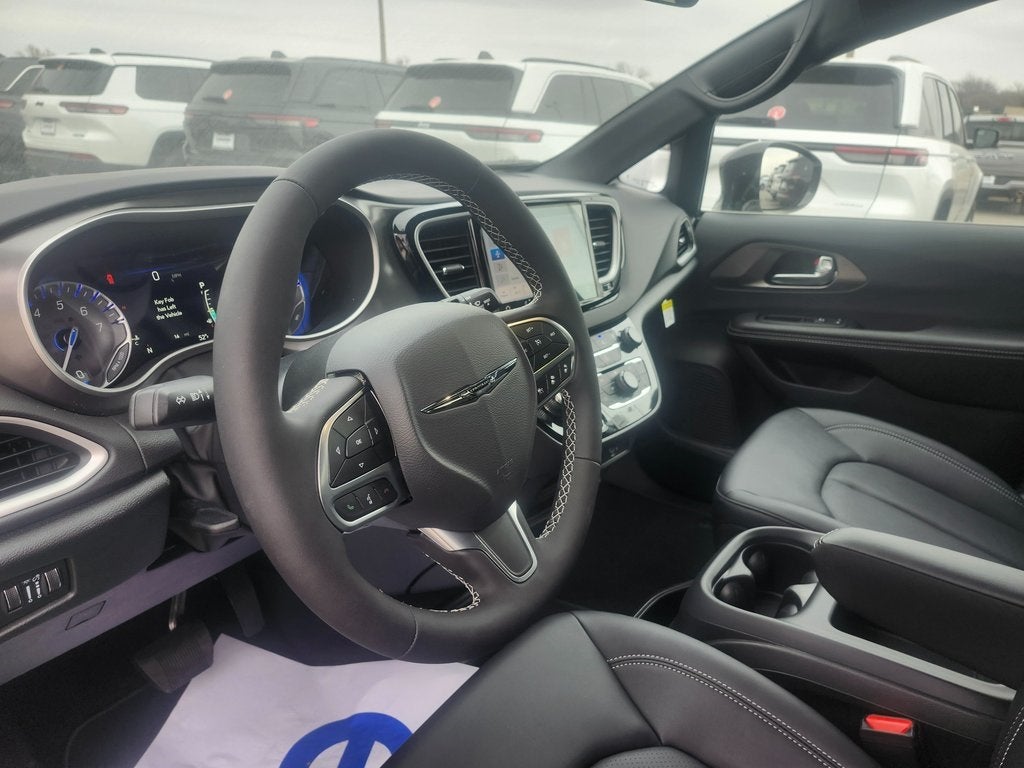 2026 Chrysler Voyager VOYAGER LX