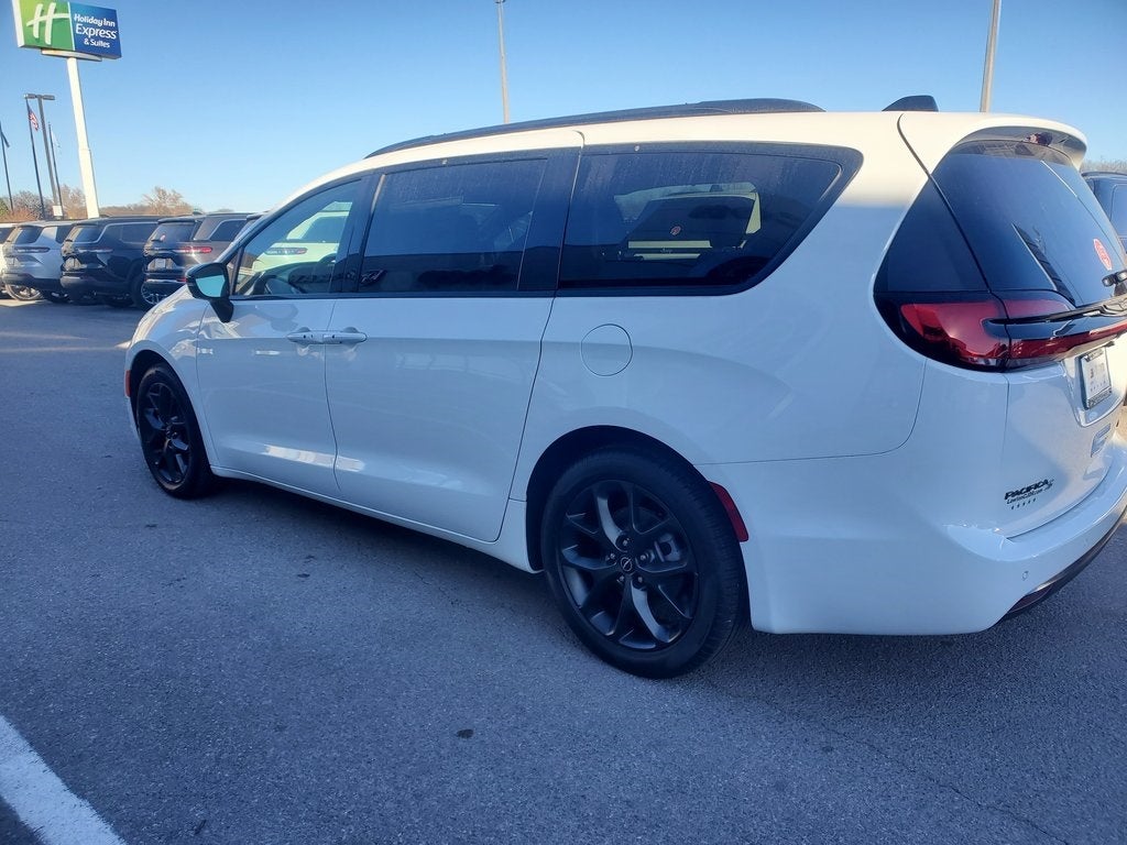 2026 Chrysler Pacifica PACIFICA LIMITED