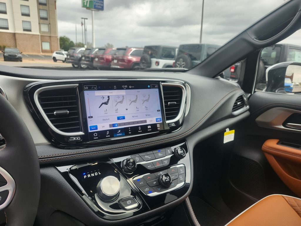 2026 Chrysler Pacifica PACIFICA PINNACLE