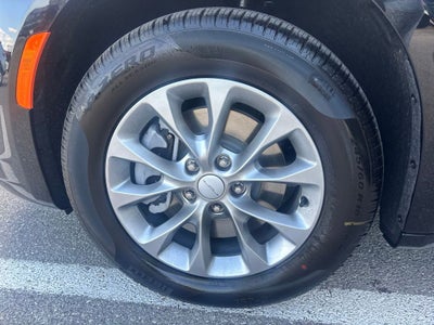 2027 Chrysler Pacifica PACIFICA SELECT AWD