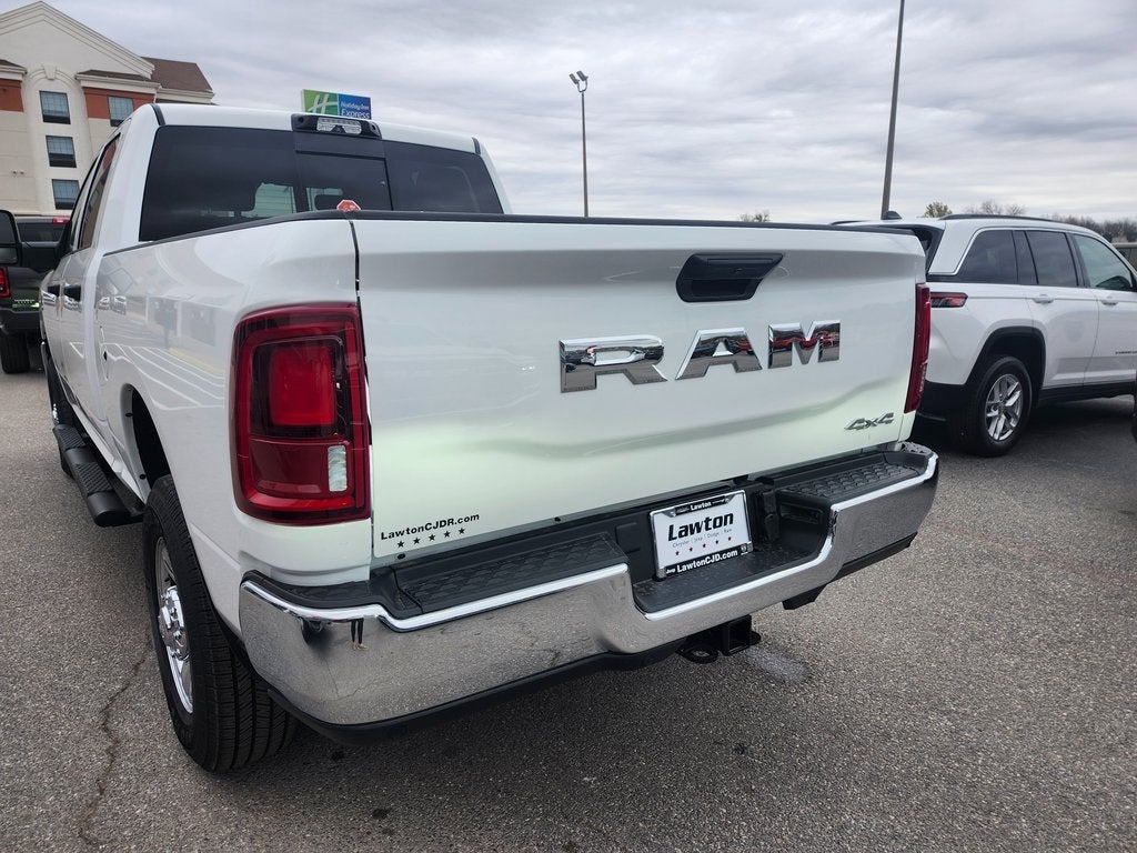 2026 RAM Ram 3500 RAM 3500 TRADESMAN CREW CAB 4X4 6'4' BOX