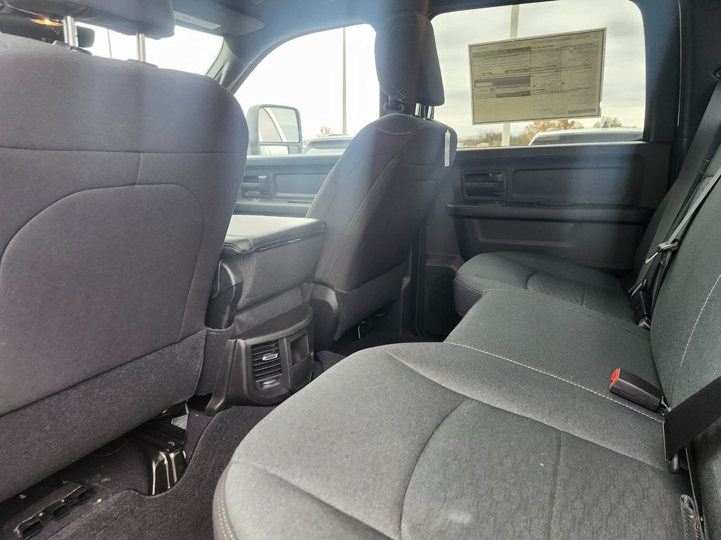 2026 RAM Ram 3500 RAM 3500 TRADESMAN CREW CAB 4X4 6'4' BOX