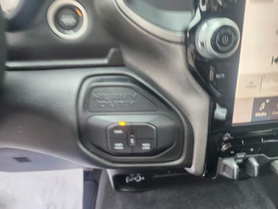 2026 RAM Ram 2500 RAM 2500 BLACK EXPRESS CREW CAB 4X4 6'4' BOX