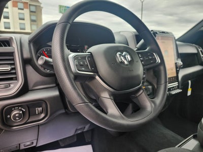 2026 RAM Ram 2500 RAM 2500 BLACK EXPRESS CREW CAB 4X4 6'4' BOX