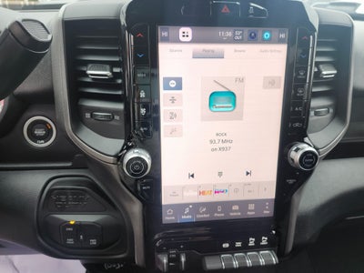 2026 RAM Ram 2500 RAM 2500 BLACK EXPRESS CREW CAB 4X4 6'4' BOX