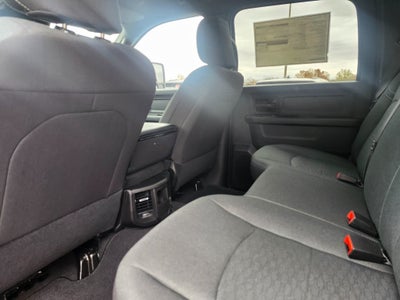 2026 RAM Ram 2500 RAM 2500 BLACK EXPRESS CREW CAB 4X4 6'4' BOX