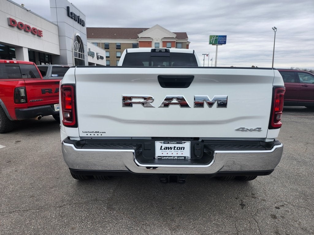 2026 RAM Ram 3500 RAM 3500 TRADESMAN CREW CAB 4X4 8' BOX