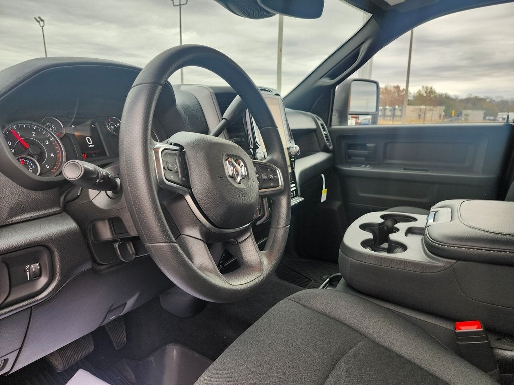 2026 RAM Ram 3500 RAM 3500 TRADESMAN CREW CAB 4X4 8' BOX