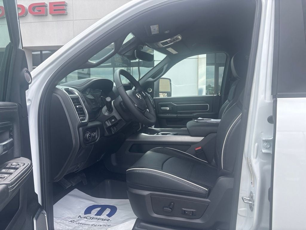 2026 RAM Ram 3500 RAM 3500 LARAMIE CREW CAB 4X4 8' BOX