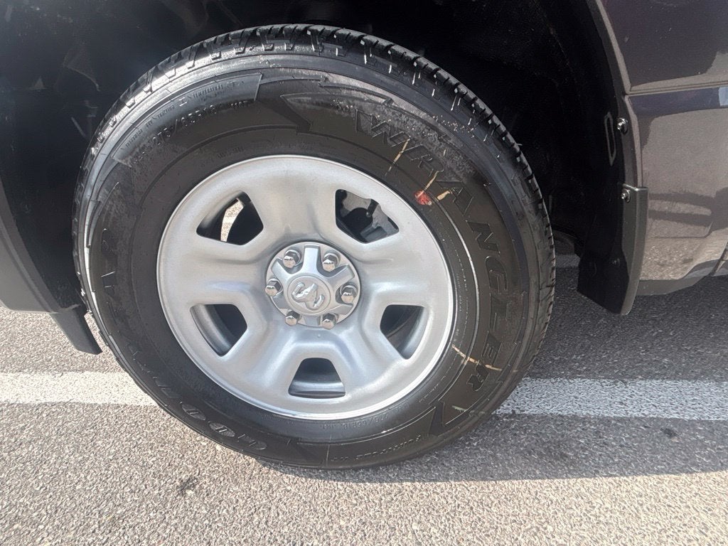 2027 RAM Ram 1500 RAM 1500 TRADESMAN CREW CAB 4X4 5'7' BOX