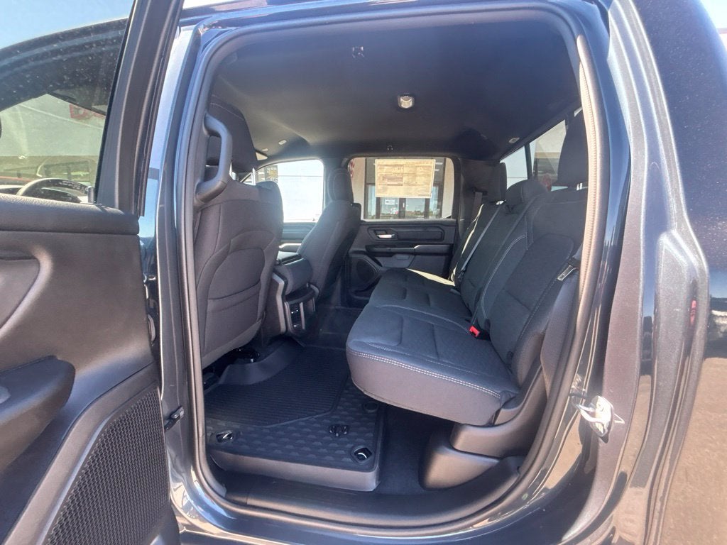 2027 RAM Ram 1500 RAM 1500 WARLOCK CREW CAB 4X4 5'7' BOX