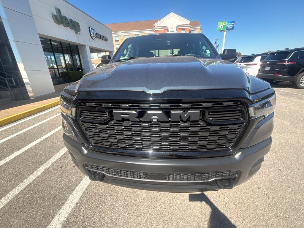 2027 RAM Ram 1500 RAM 1500 WARLOCK CREW CAB 4X4 5'7' BOX