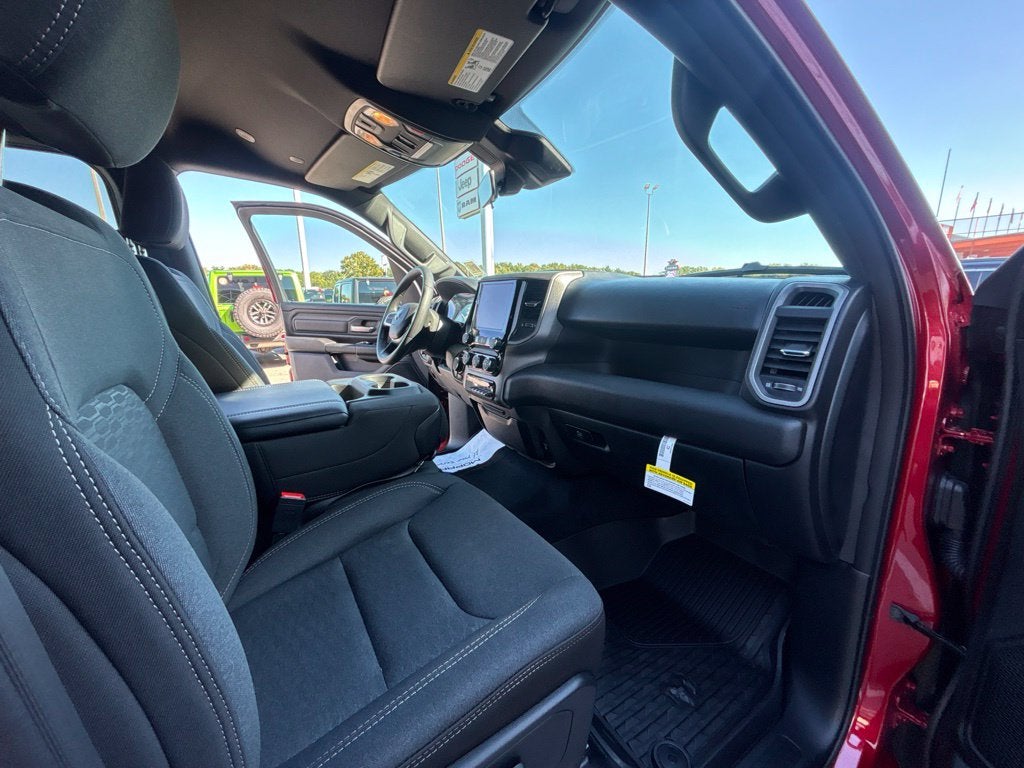 2027 RAM Ram 1500 RAM 1500 WARLOCK CREW CAB 4X4 5'7' BOX