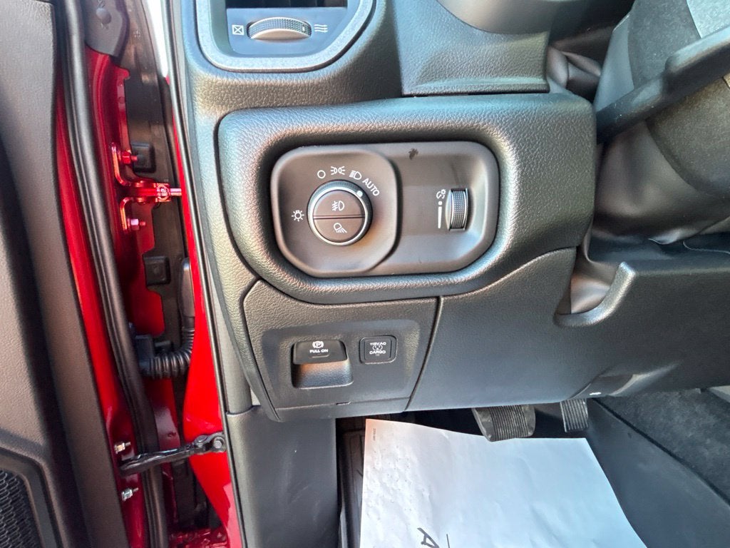 2027 RAM Ram 1500 RAM 1500 WARLOCK CREW CAB 4X4 5'7' BOX