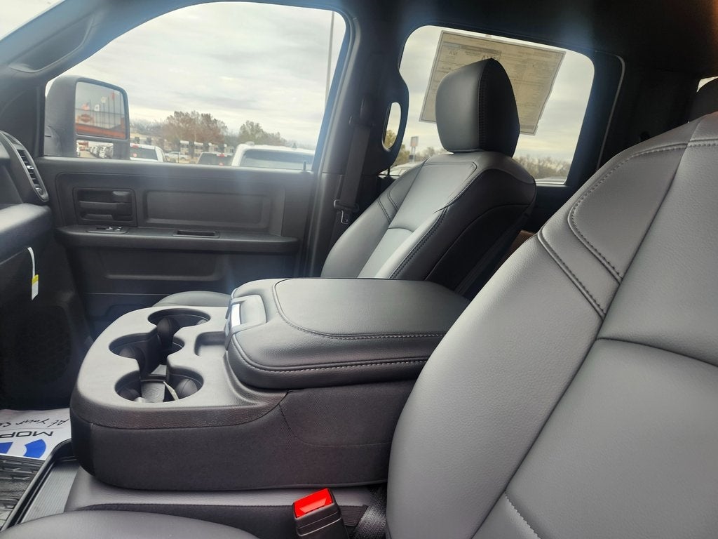 2026 RAM Ram 4500 Chassis Cab RAM 4500 TRADESMAN CHASSIS CREW CAB 4X4 60' CA