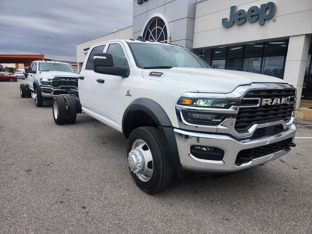 2026 RAM Ram 4500 Chassis Cab RAM 4500 TRADESMAN CHASSIS CREW CAB 4X4 60' CA