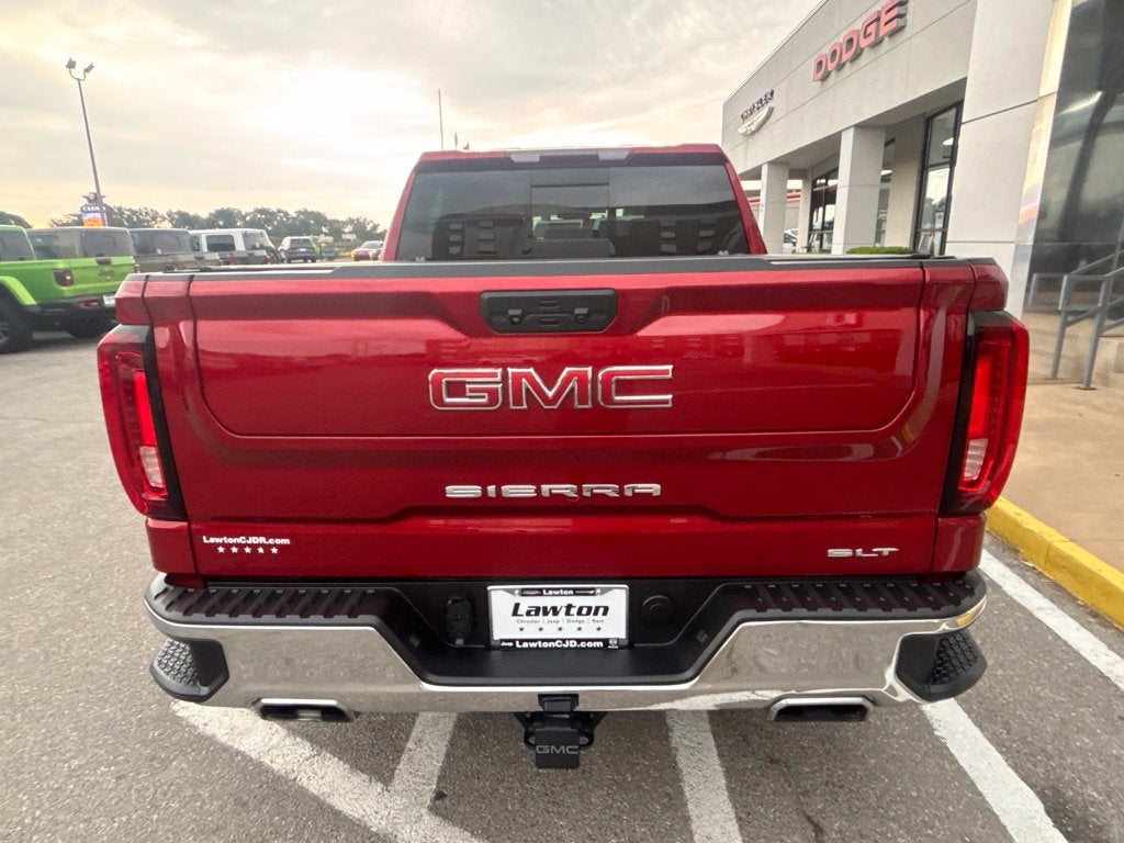 2023 GMC Sierra 1500 4WD Crew Cab Short Box SLT
