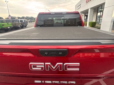 2023 GMC Sierra 1500 4WD Crew Cab Short Box SLT