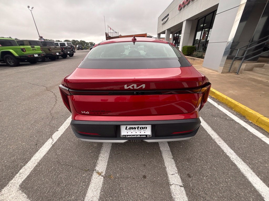 2025 Kia K4 LXS