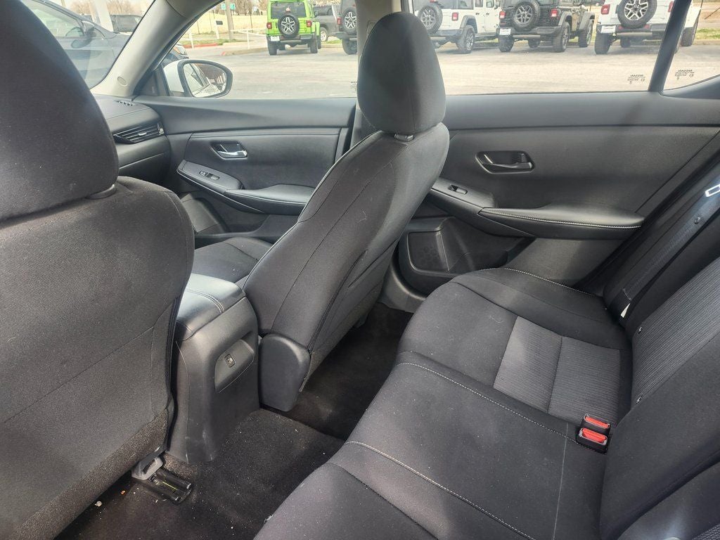 2024 Nissan Sentra SV Xtronic CVT