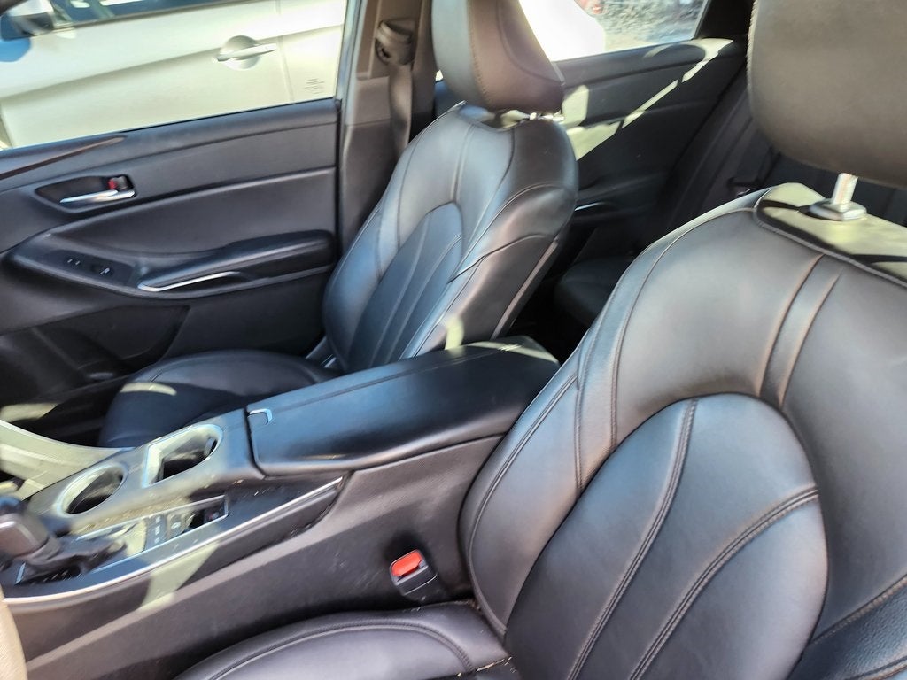 2022 Toyota Avalon XLE