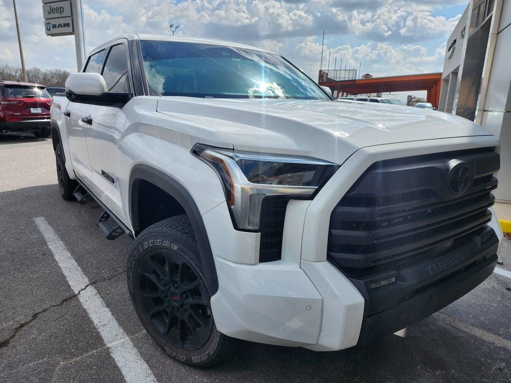 2023 Toyota Tundra 4WD SR5