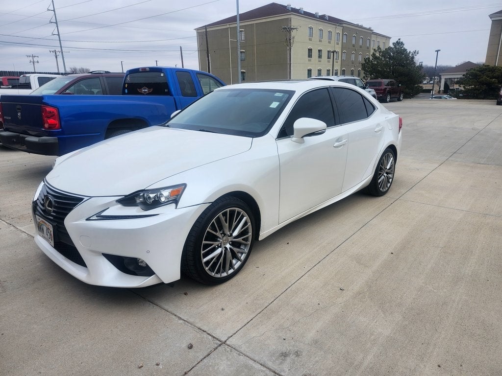 2016 Lexus IS 200t 200t