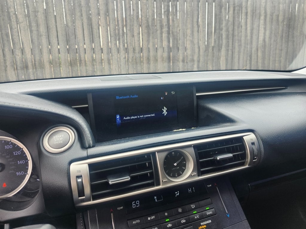 2016 Lexus IS 200t 200t